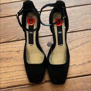 Zara Black Suede Heels